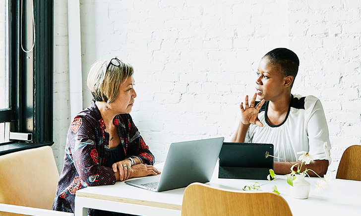 Advisor talking to investor